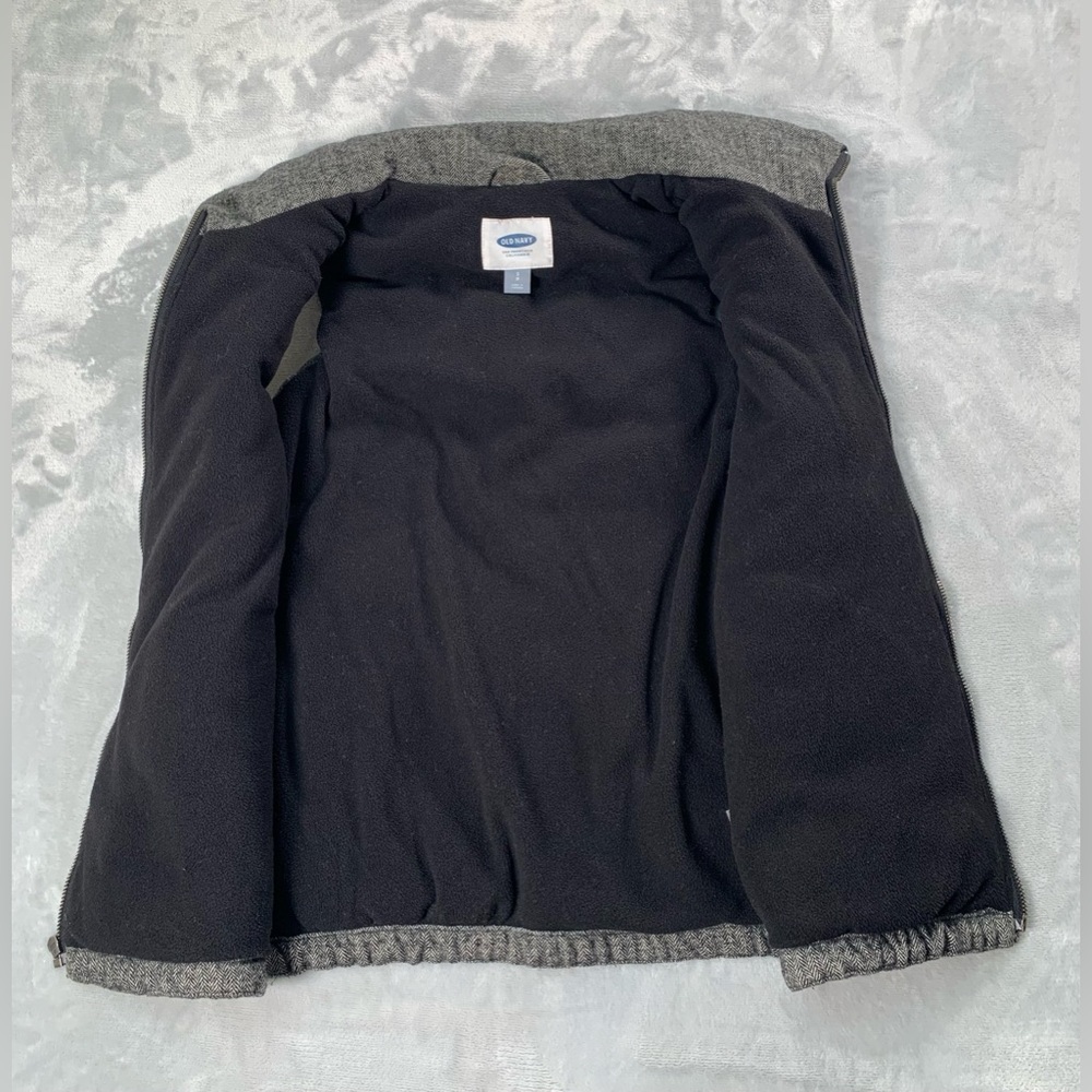 Old Navy Gray Puffer Vest - Picture 9 of 13
